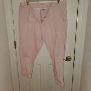 Womens crop light weight pants.